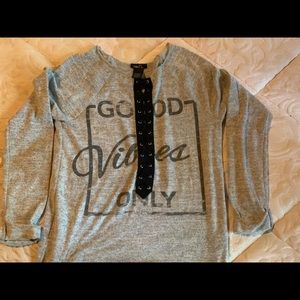 Super cute Lace-up shirt